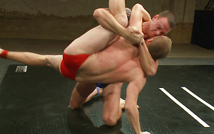 Muscle guys start off wrestling and end up fucking in a hot grappling match