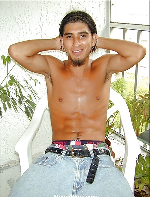 Skateboarder from Peru Dante