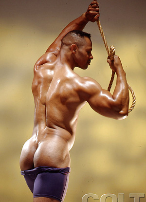 Hot bodybuilder Mitchell Rabida posing naked