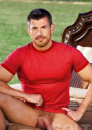 Tom Chase posing naked outdoors
