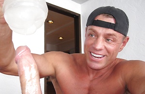 Horny gay finds the sickest massage parlour ever