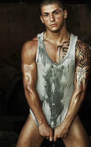 Hot muscled italian boy Luca