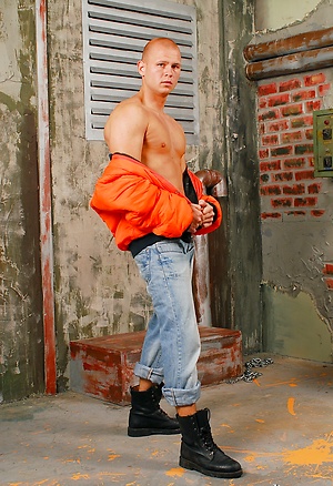 Ric Hammer stripping