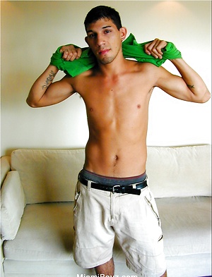 Latino boy Dilian jacking off
