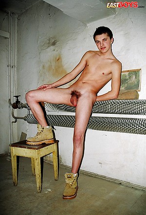 Cute twink Austin plays with cock
