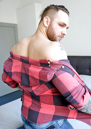 Catching up with my handsome mate Hunter Jones by Bentley Race image 5