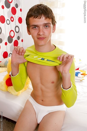 Twink fingering and cum squirting