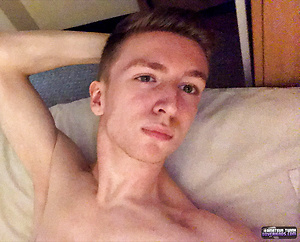 Alexander Light - Jerking Off After A Workout by BoyFriendShare image 1