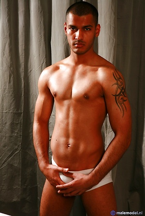 Gully wanted to test some erotic shoots