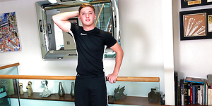 Young Straight Lad Noah Shows off his Body