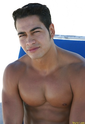 Hot latino stud Orlando Vista
