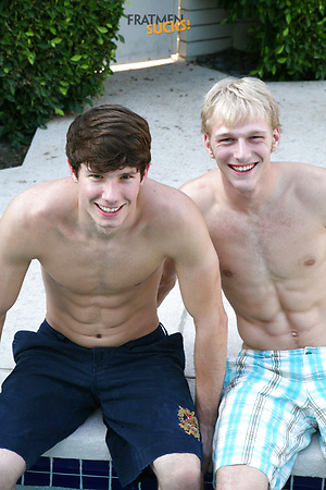 Hot colleje boys Spencer and Travis shows their hot muscled bodies