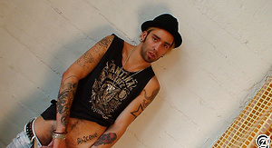 Italian Rocker Punishes Surfer