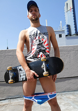 Aussie skater Mitch shows his shaved cock