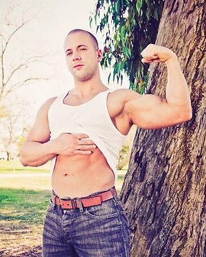 Jason Stonebrook shows his hot muscled butt