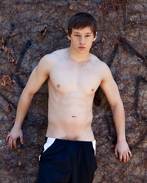 Max Steel shows his cock and butt outdoors