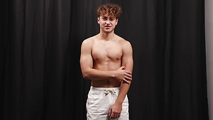 New Guy Allen Cole Gives Us The Juicy Details About His Life