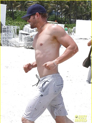Kellan Lutz 2