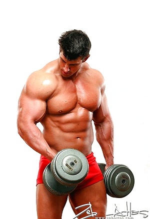 Zeb Atlas has an amazing body, with big muscles that pump up as he works out