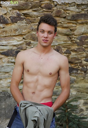 Gorgeous Joey Sosoh busts his nut outdoors.