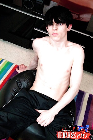 Damien Harrison by UrbanBrits image 2