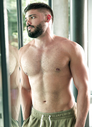 FOUND IN TRANSLATION. Porn Newcomer NICOLAS BROOKS with HECTOR DE SILVA